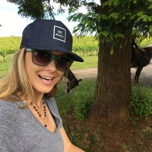 Meet your Posher, Dusti